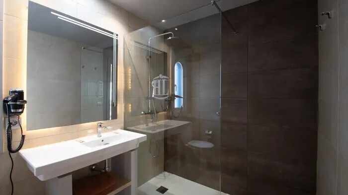 HL Paradise Island Hotel